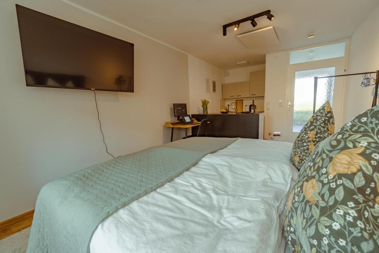 Studio Apartment Mit Parkplatz Oberesslingen Exterior foto